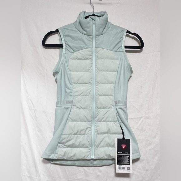 NWT Lululemon Down For It All Puffer Vest - Delicate Mint - Outdoor Winter Fall - Picture 7 of 16